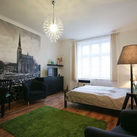 Apartman Mrakodrap Pilsen Exterior foto